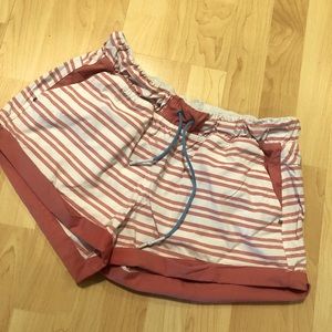 Womens spring break away Lulu shorts size 10